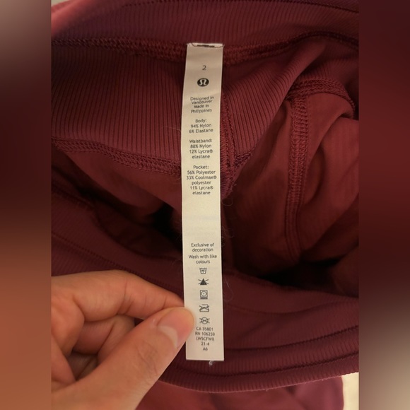 Lululemon red dance studio pants size 2 - Picture 2 of 5